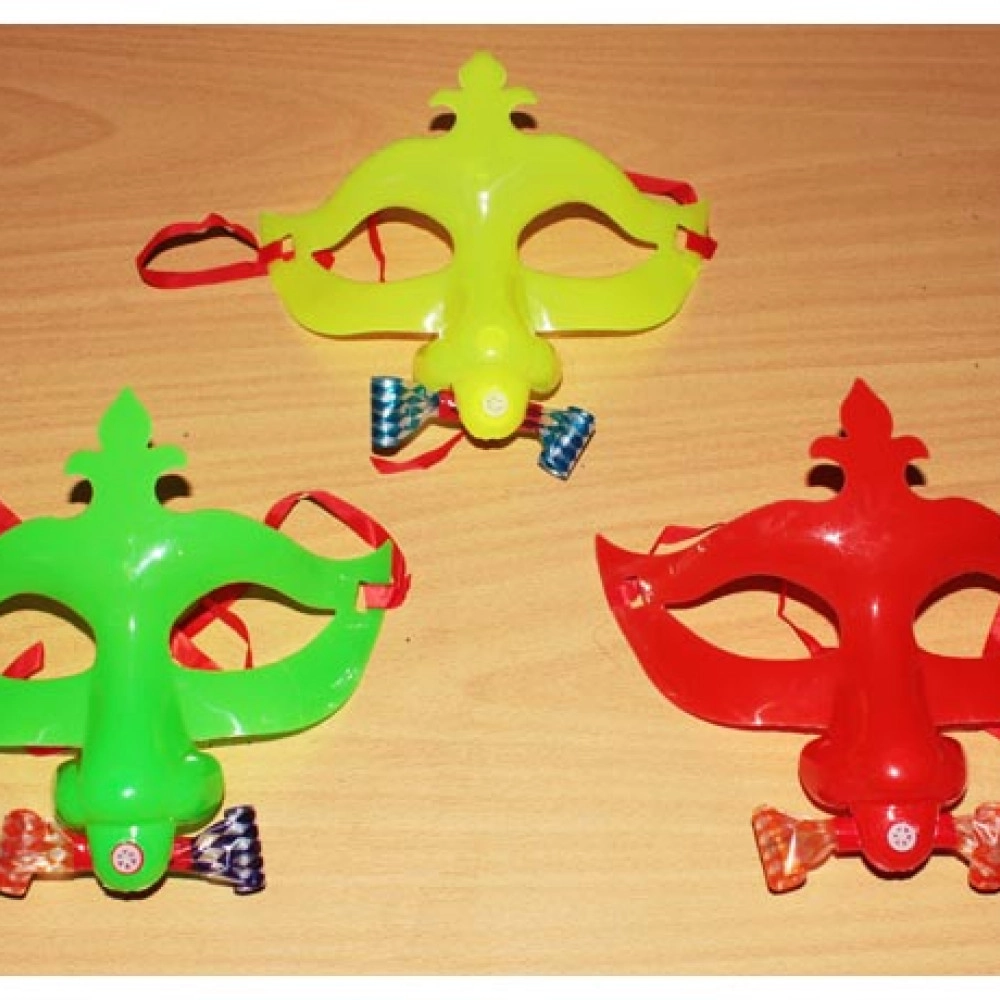 Маска карнавальна з пластику